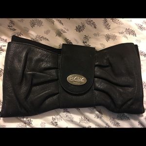 Bcbg black clutch